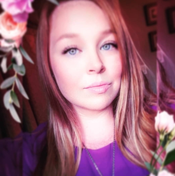 Meet your Posher, Lisa - Picture 1 of 1